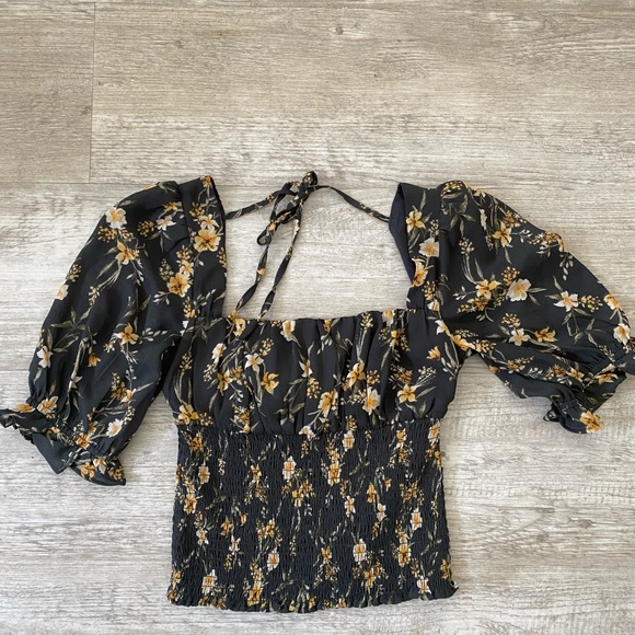 Abercrombie blouse, very reformation vibes. - Picture 1 of 4